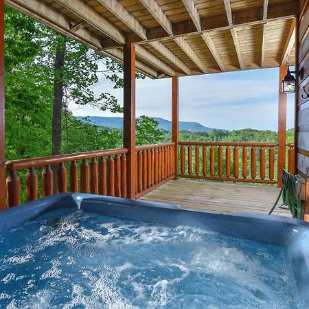 My Runaway Wagon Retreat Sevierville Exterior photo