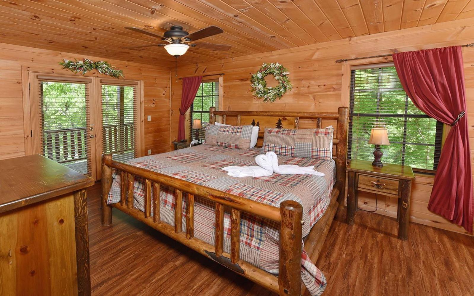 My Runaway Wagon Retreat Sevierville Exterior photo
