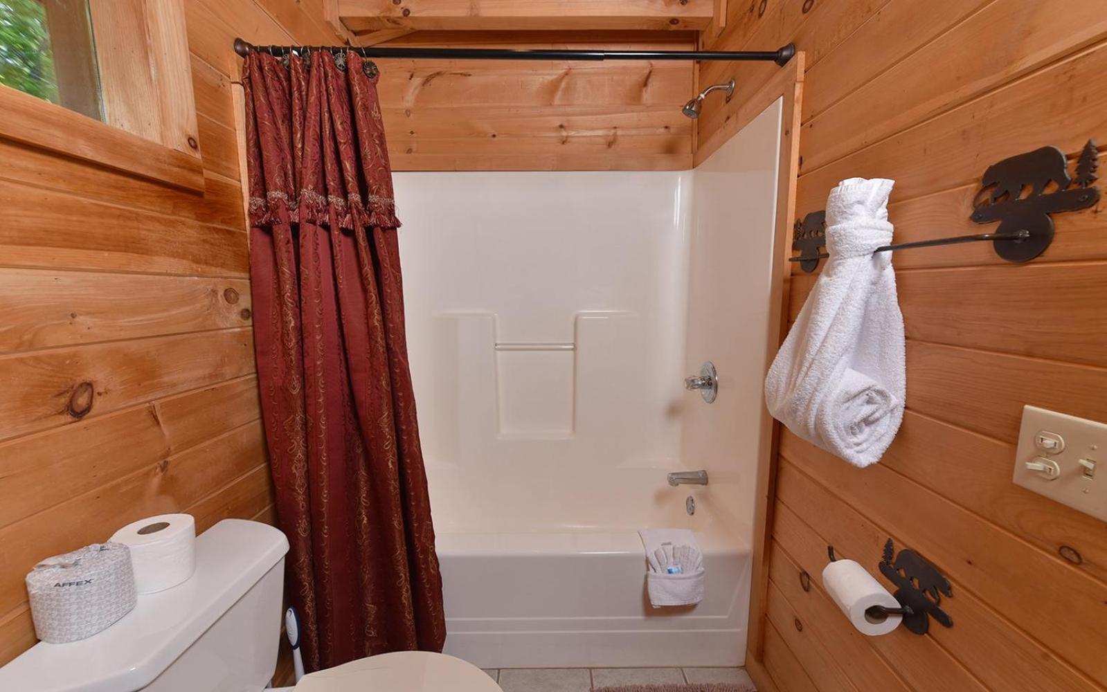 My Runaway Wagon Retreat Sevierville Exterior photo