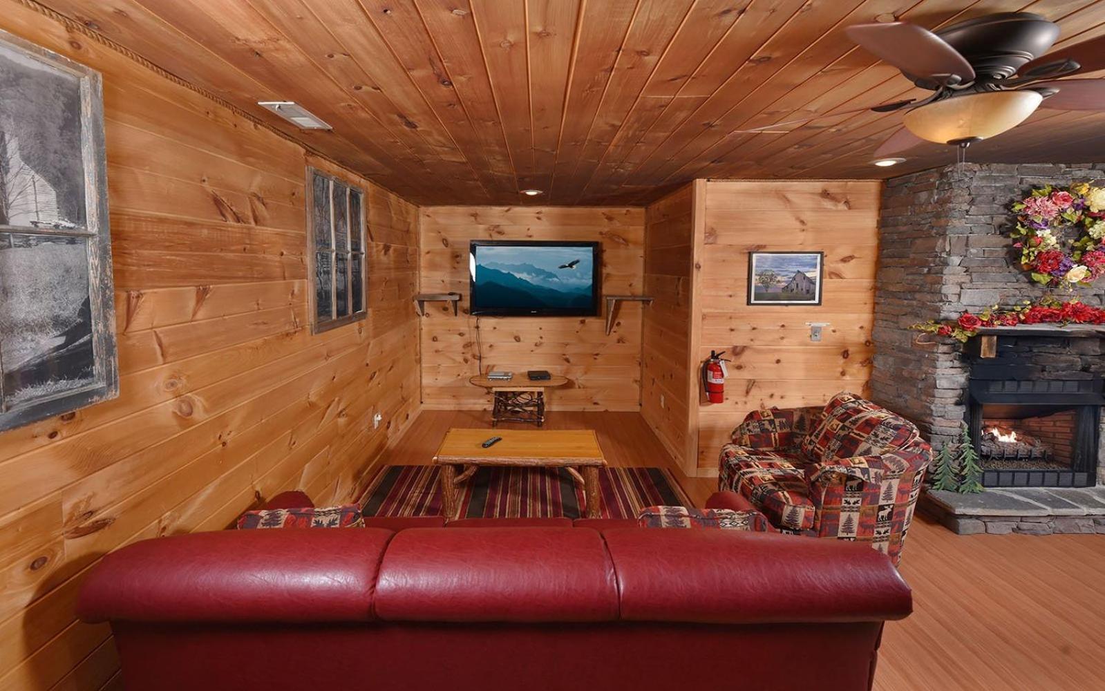 My Runaway Wagon Retreat Sevierville Exterior photo