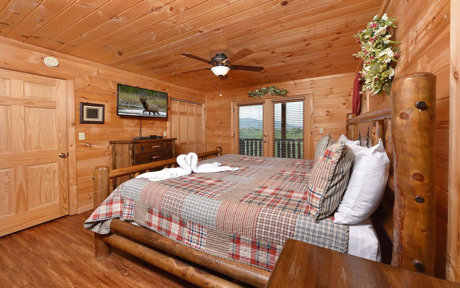 My Runaway Wagon Retreat Sevierville Exterior photo